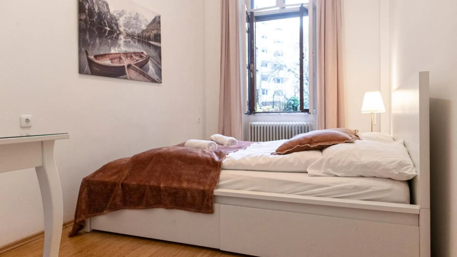 Beautiful 2Br Apt. -Perfect For Longstays Vienna
